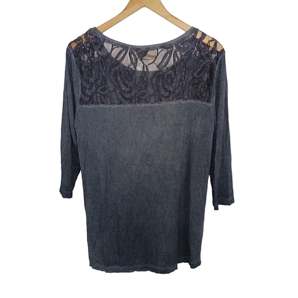 Dantelle Charcoal Lace-Detail 3/4 Sleeve Tee - Picture 2 of 9